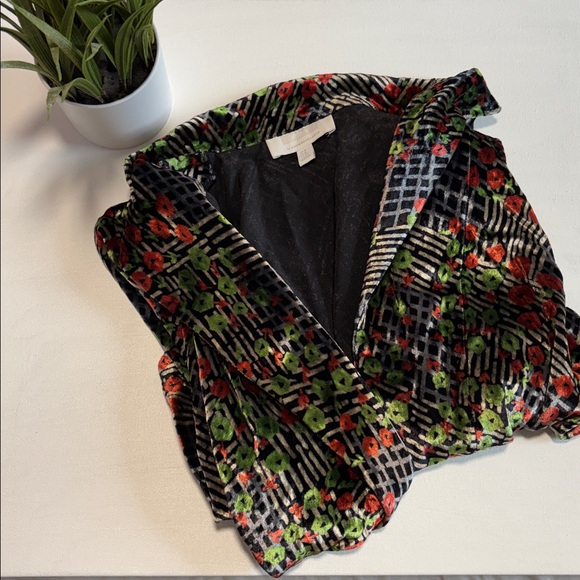 Unique Ettitwa by Anthropologie Velvet Floral lightweight Jacket - Picture 3 of 9